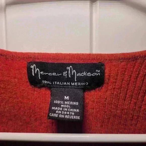 Mercer & Madison 100% Italian merino wool size medium - Picture 2 of 3
